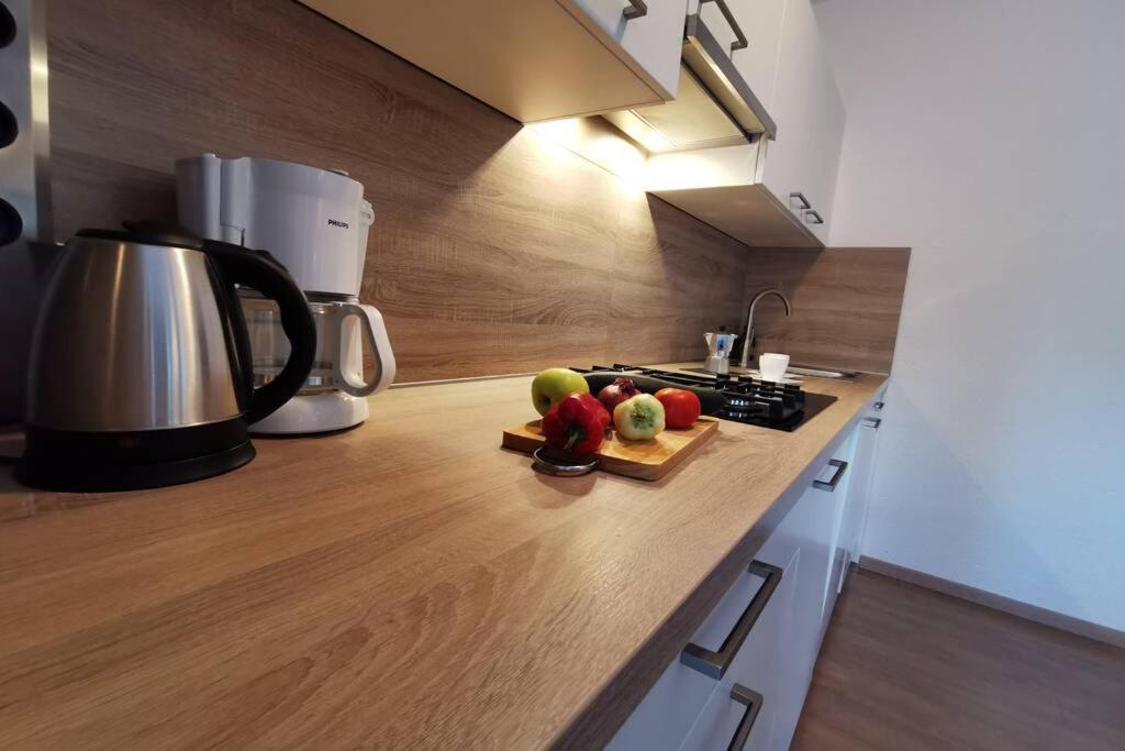Apartment Samlandin Крк Екстер'єр фото